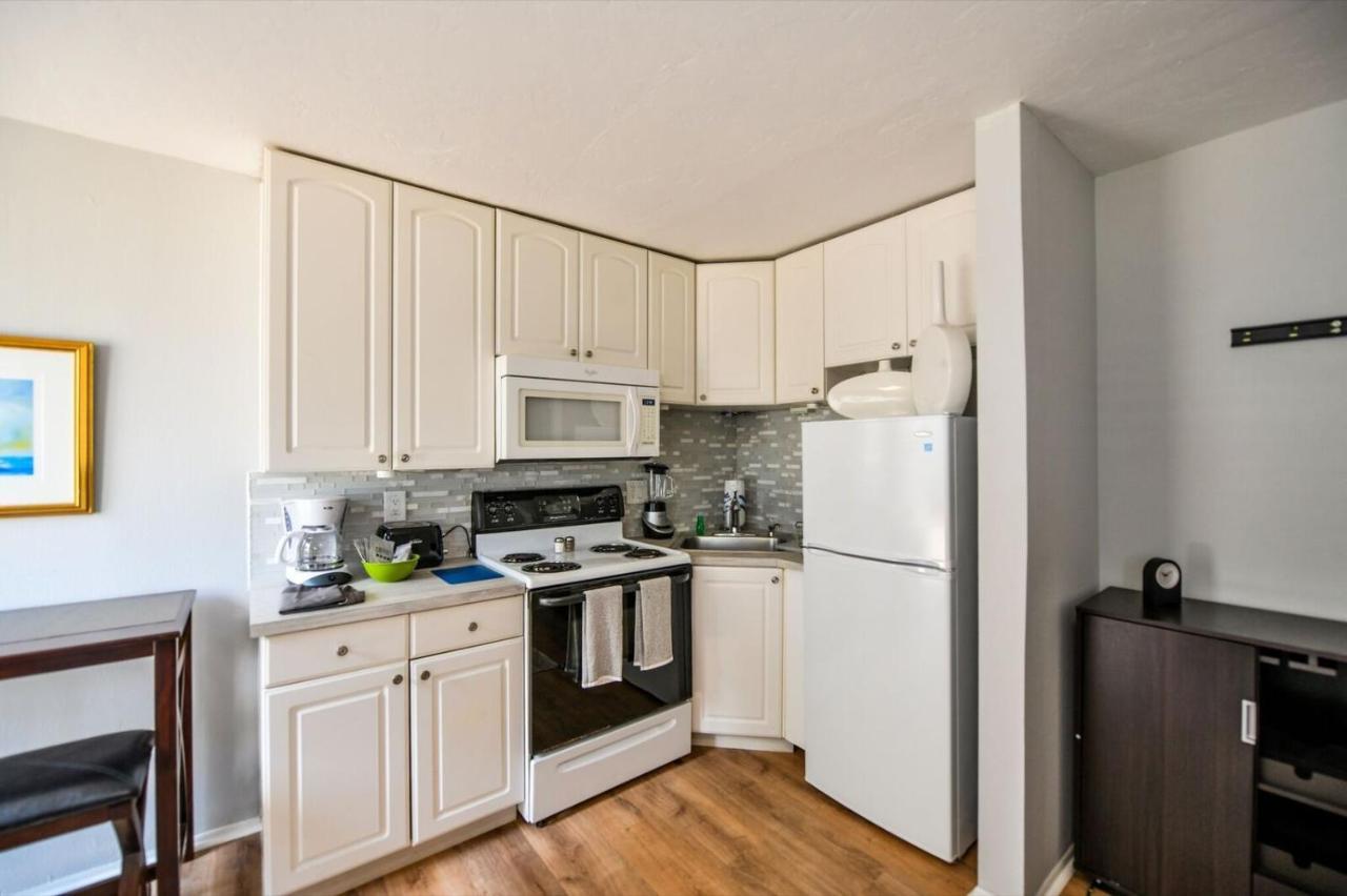 3 Waves From It All By Beachside Management Siesta Key Exterior photo